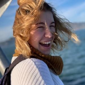 Meet your Posher, Abbey